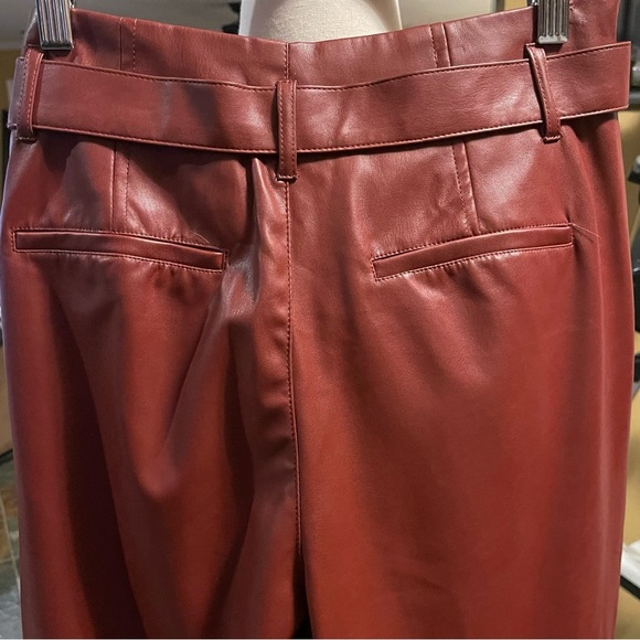 WHO WHAT WEAR ~ High-Rise Belted Pleated Faux Leather Pants ~Fired Brick ~Size 4 - Picture 9 of 9
